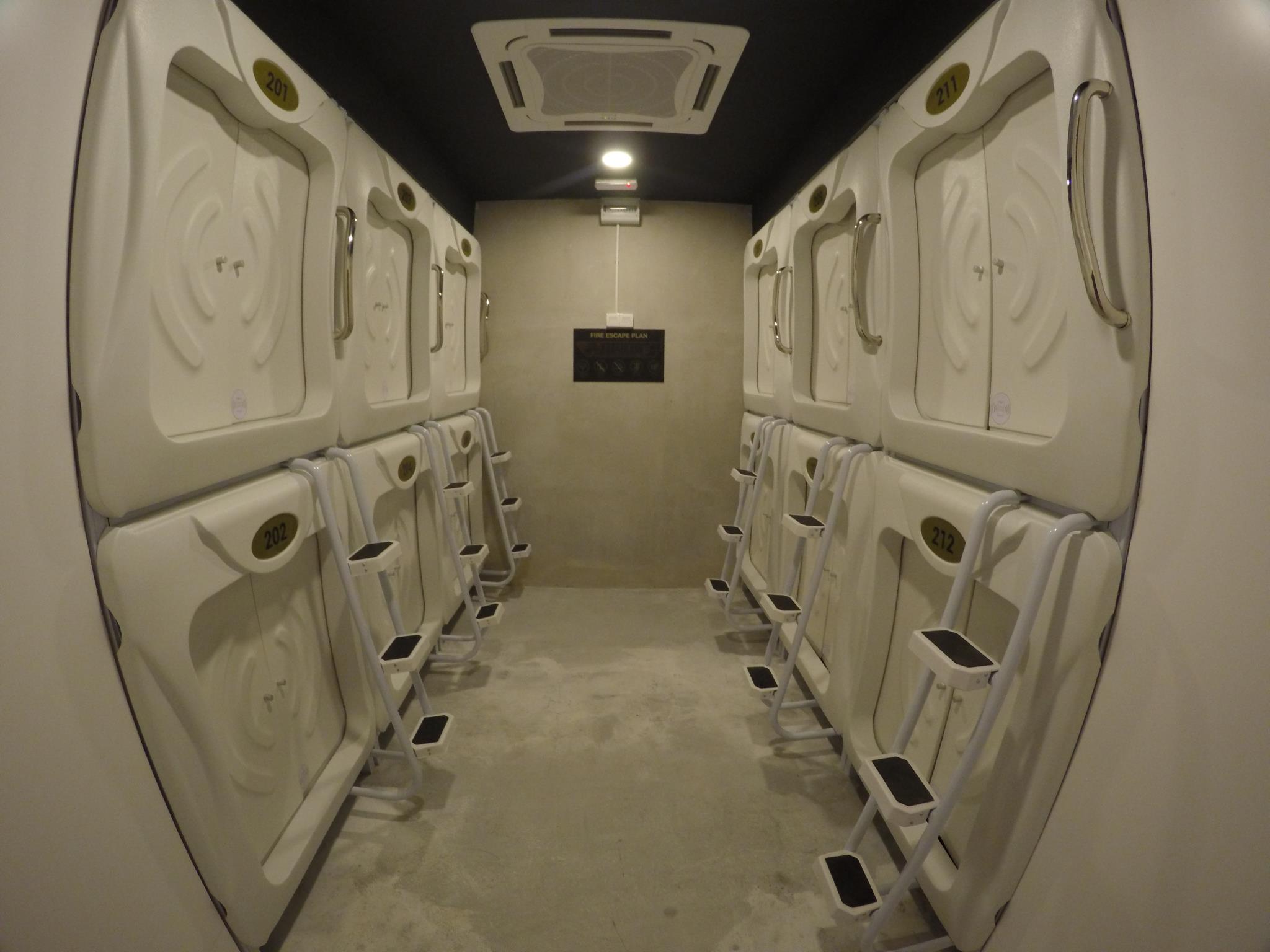 Capsule Town Hotel