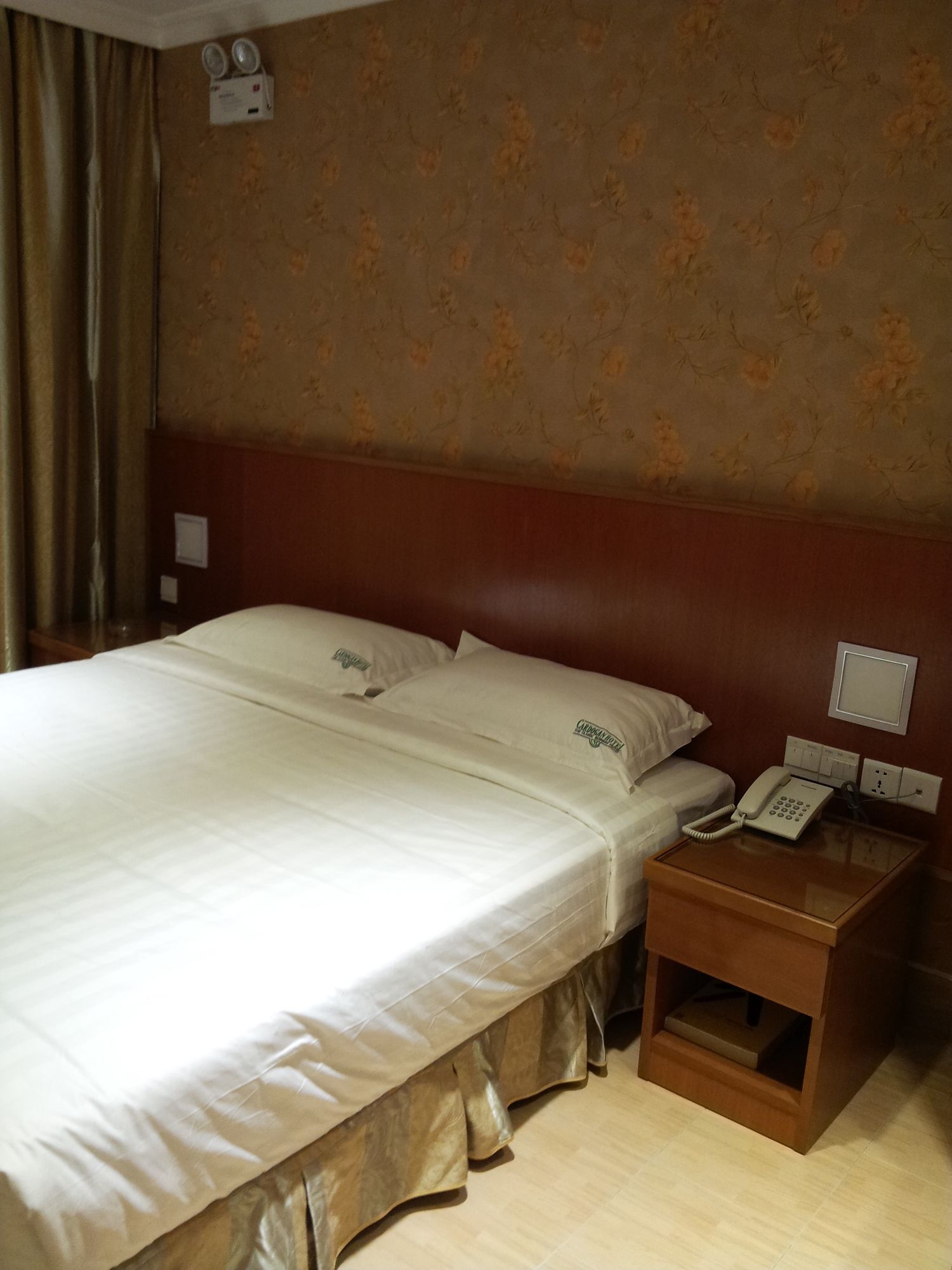 Cardogan Hotel