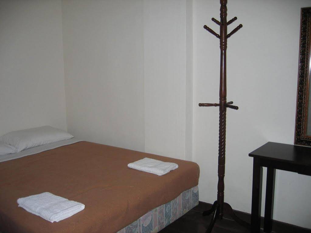 Cintamani Travellers Lodge