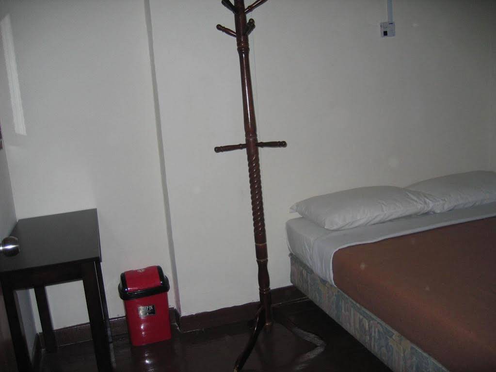 Cintamani Travellers Lodge