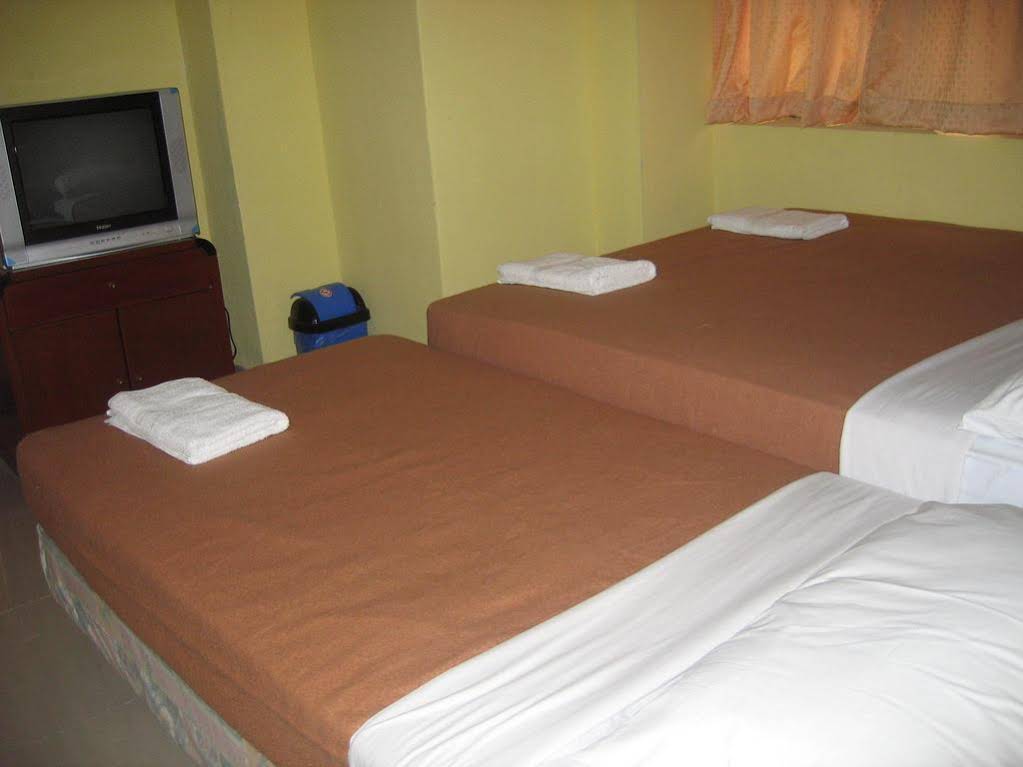 Cintamani Travellers Lodge