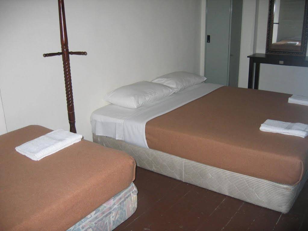 Cintamani Travellers Lodge