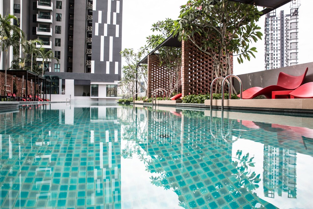 CitiZen Old Klang Road By Plush
