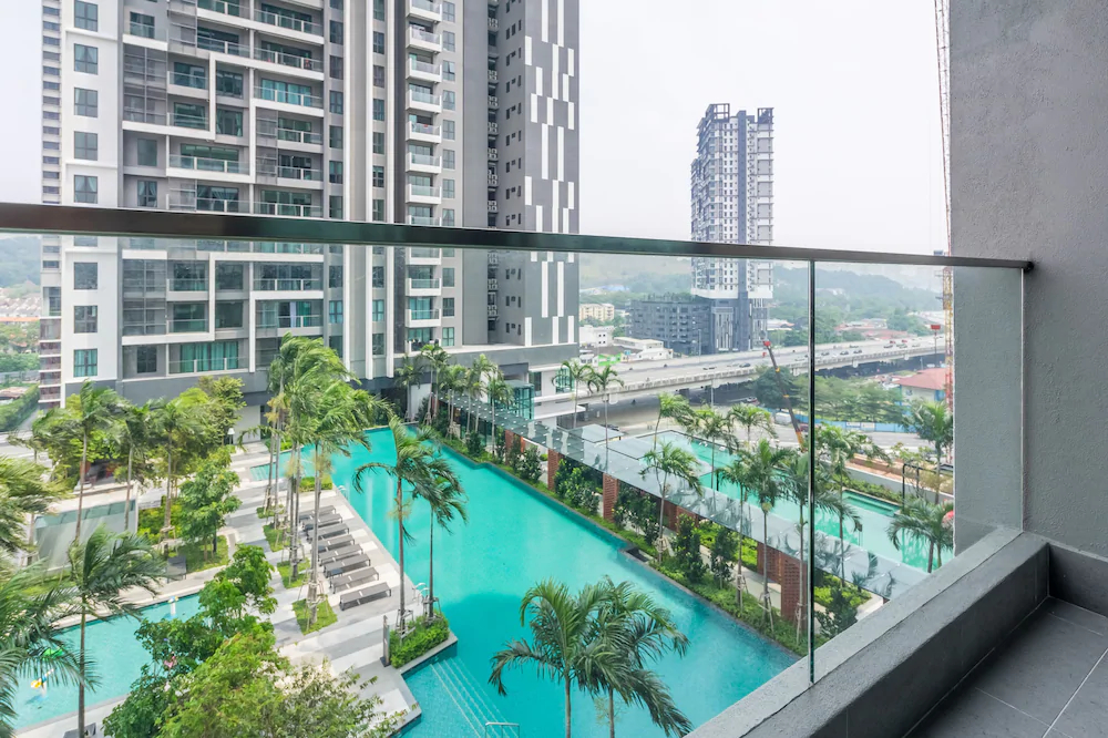 CitiZen Old Klang Road By Plush