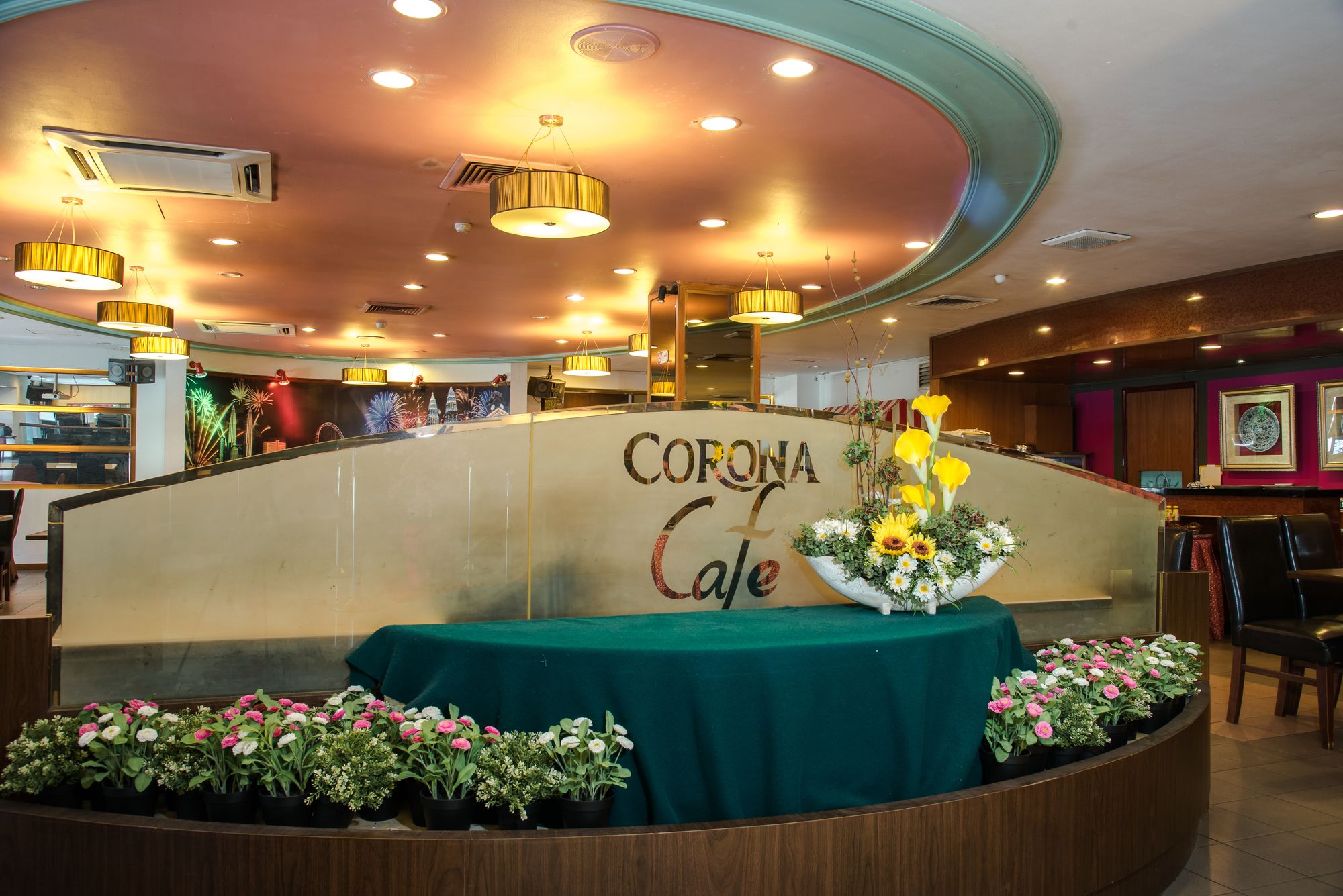 Corona Inn