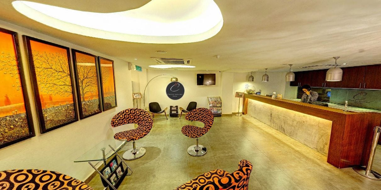 Crossroads Hotel