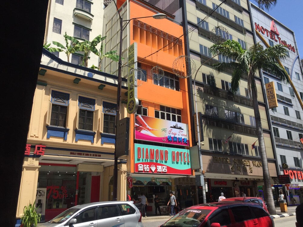 Diamond Hotel by OYO Rooms