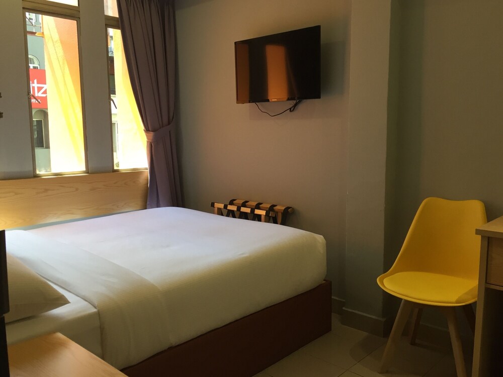 Diamond Hotel by OYO Rooms