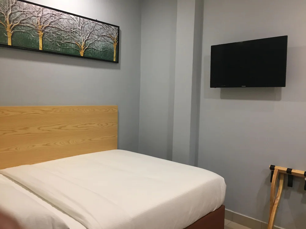 Diamond Hotel by OYO Rooms