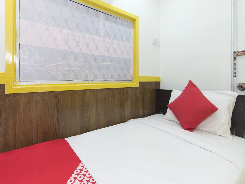 Dream Hotel by OYO Rooms