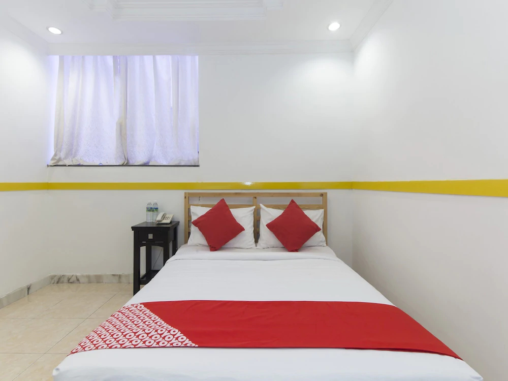 Dream Hotel by OYO Rooms