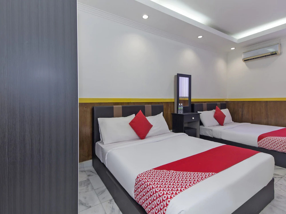 Dream Hotel by OYO Rooms