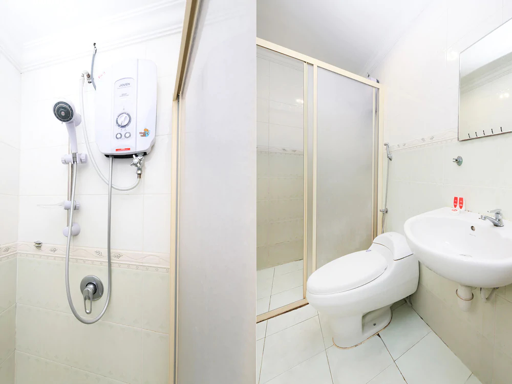 Dream Hotel by OYO Rooms
