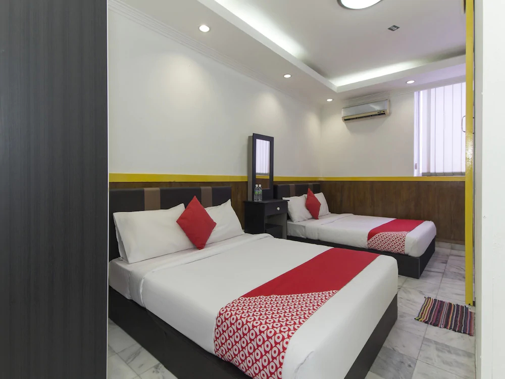Dream Hotel by OYO Rooms