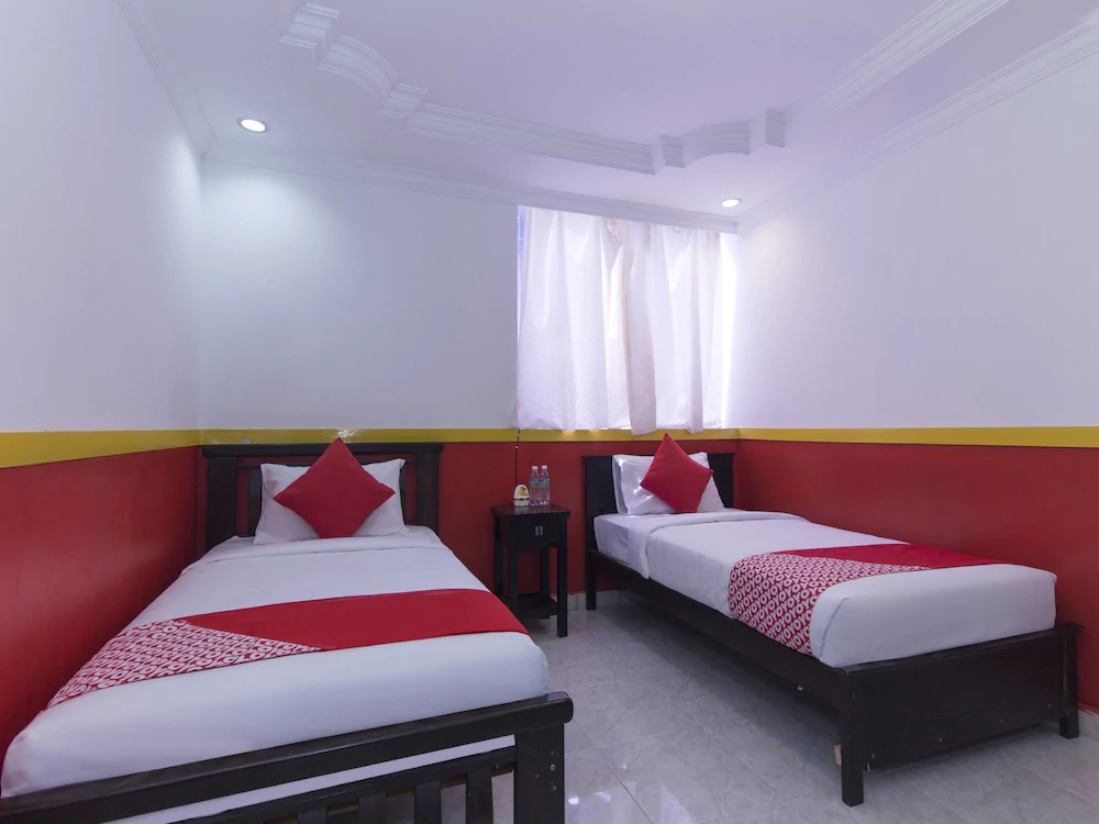 Dream Hotel by OYO Rooms
