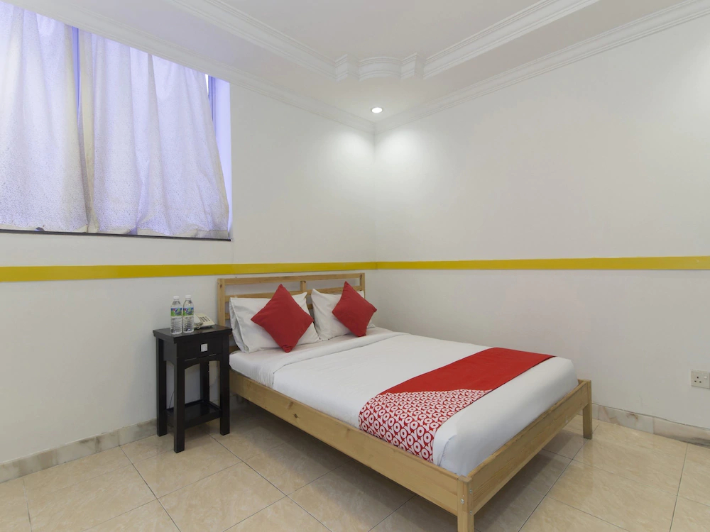 Dream Hotel by OYO Rooms