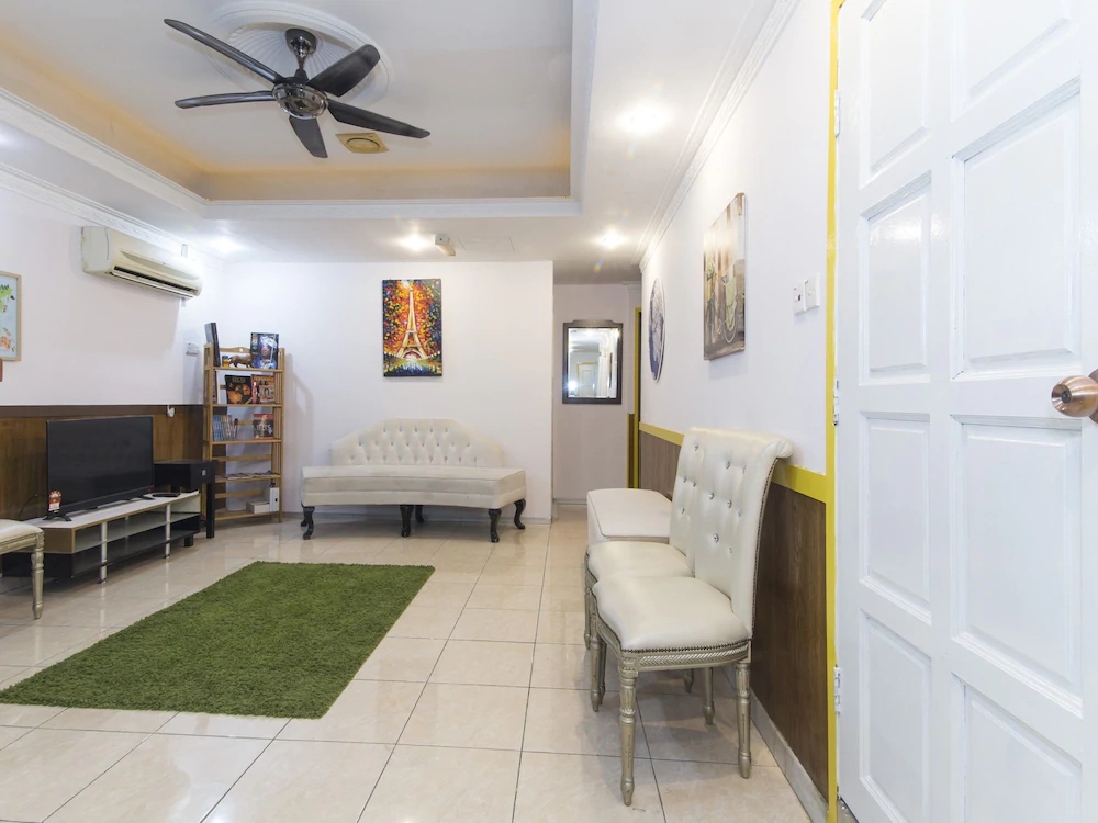 Dream Hotel by OYO Rooms