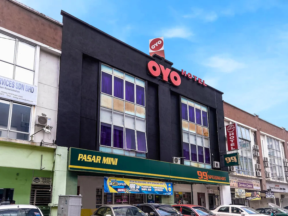 Dream Hotel by OYO Rooms