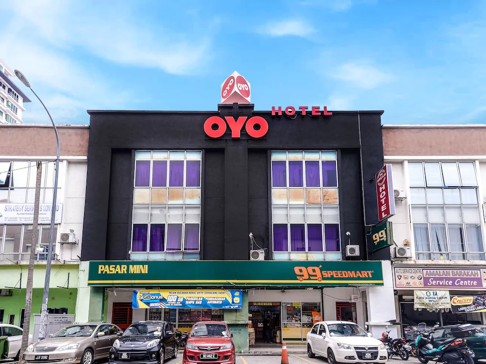 Dream Hotel by OYO Rooms