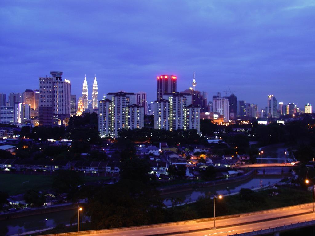 Duta Hotel and Residence