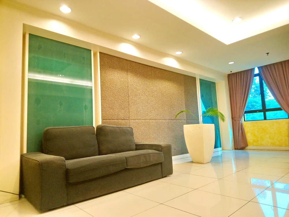 ESQ Shamelin Hotel