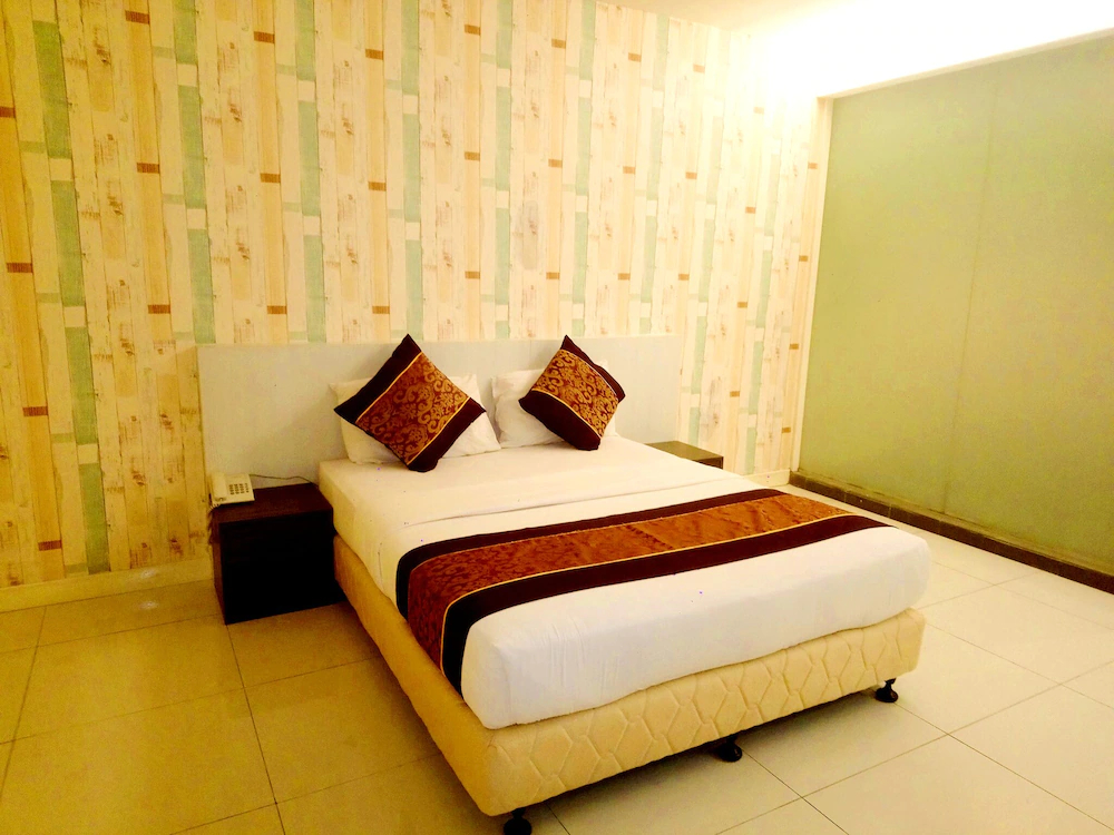 ESQ Shamelin Hotel