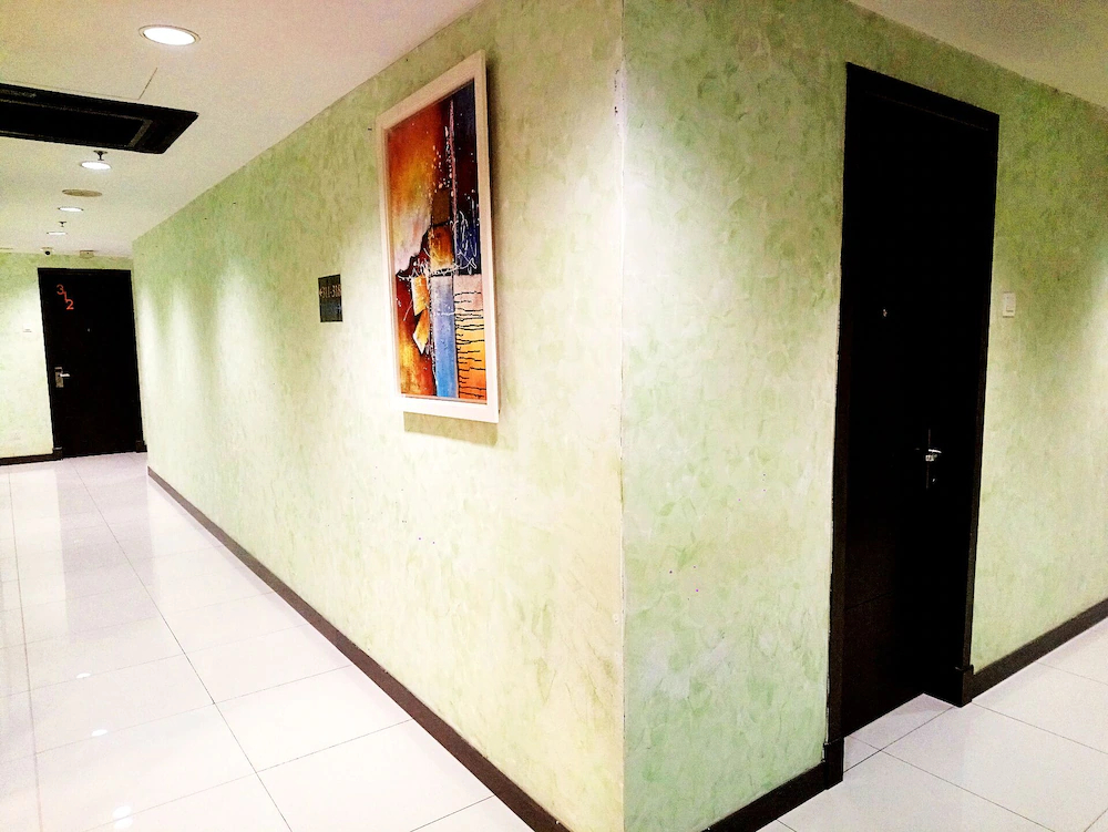 ESQ Shamelin Hotel