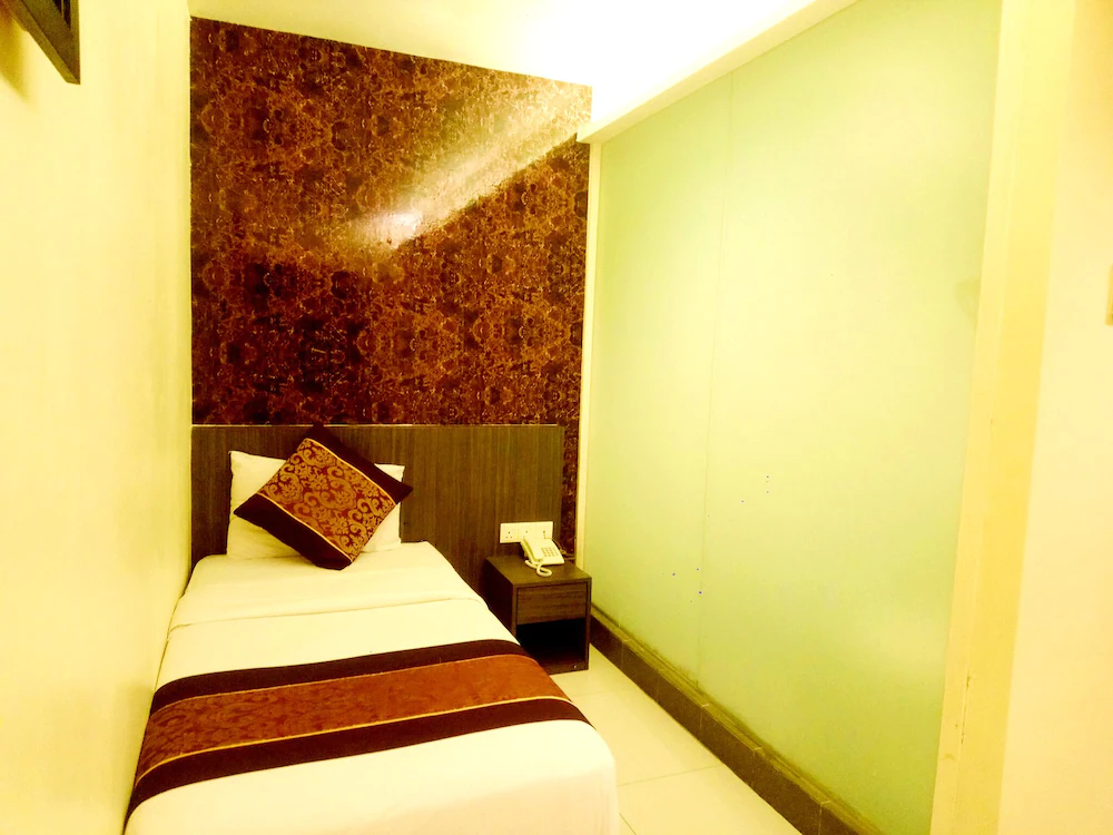 ESQ Shamelin Hotel