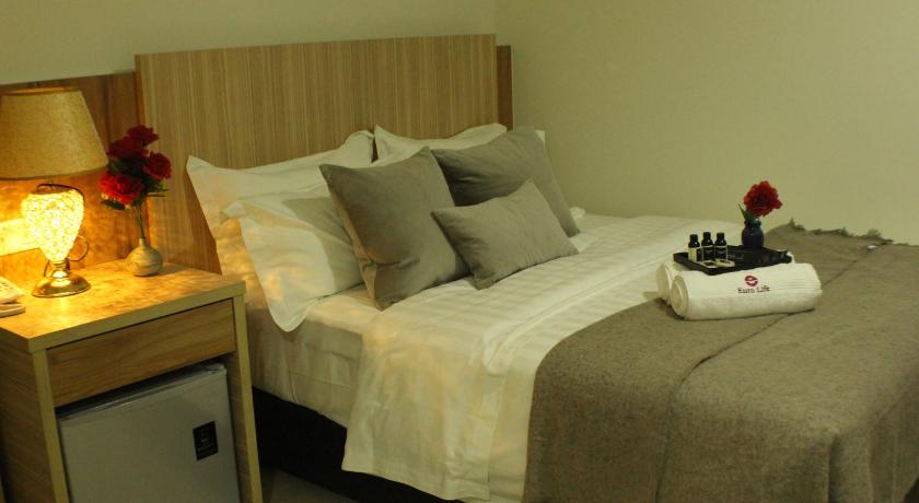 Alaxis Hotel