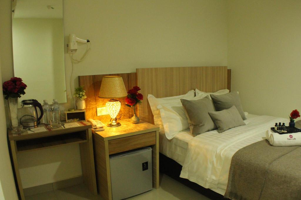 Alaxis Hotel