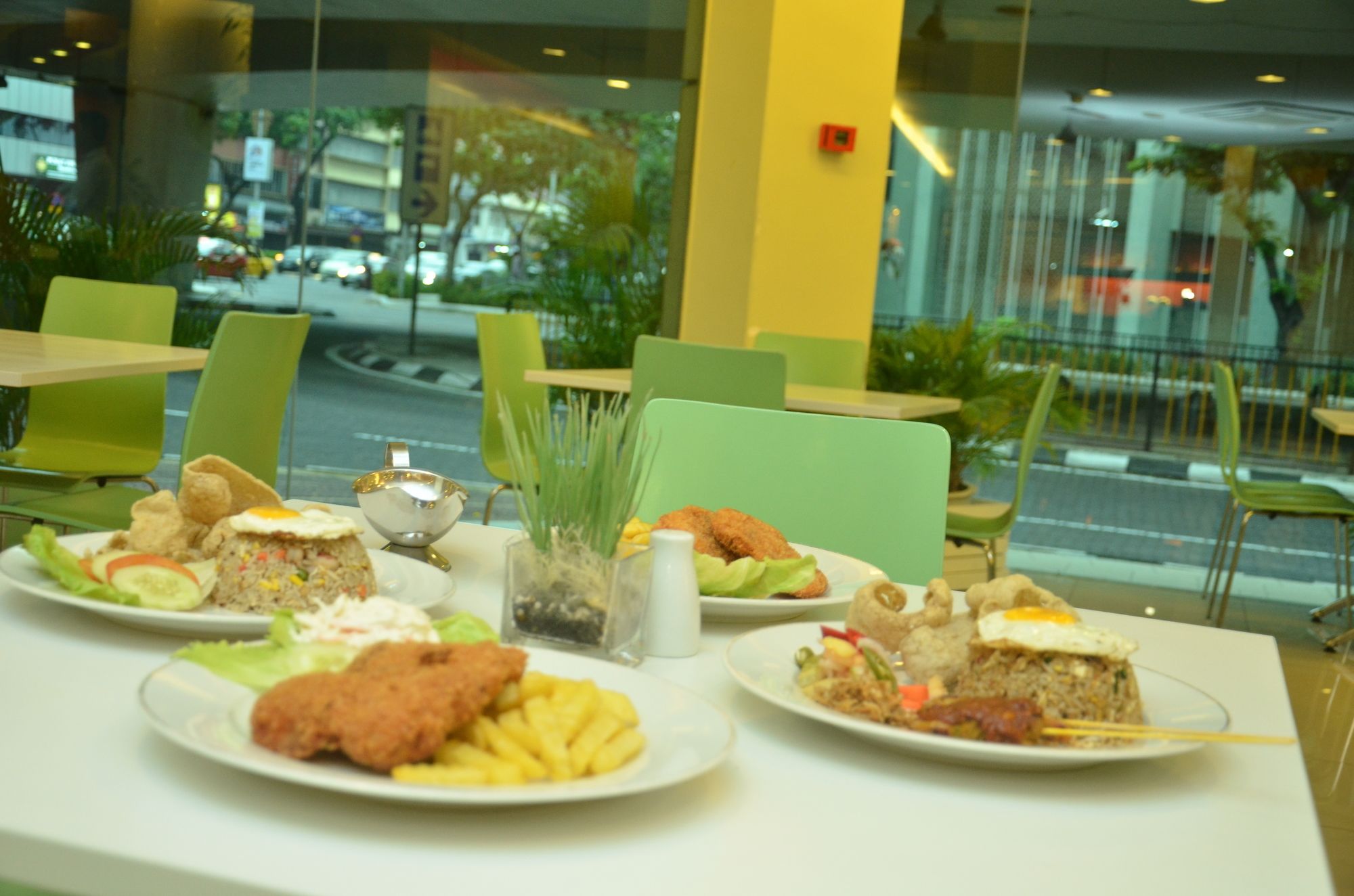 Grand Pacific Hotel