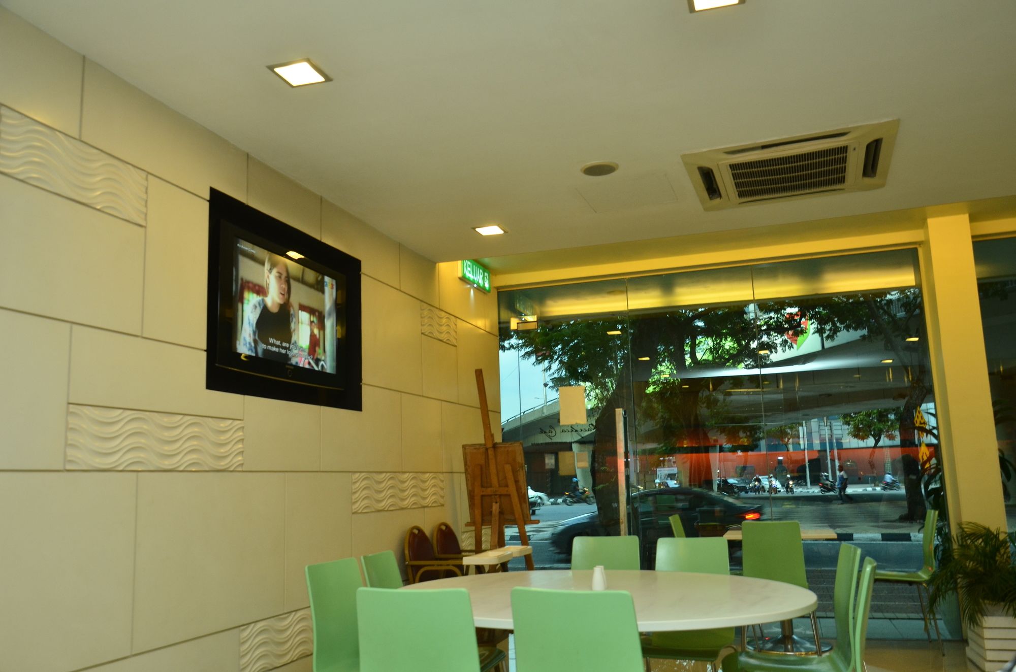 Grand Pacific Hotel