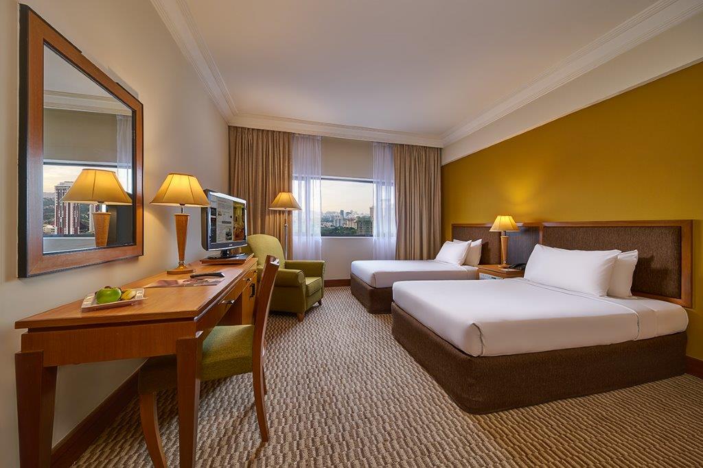 Grand Seasons Hotel
