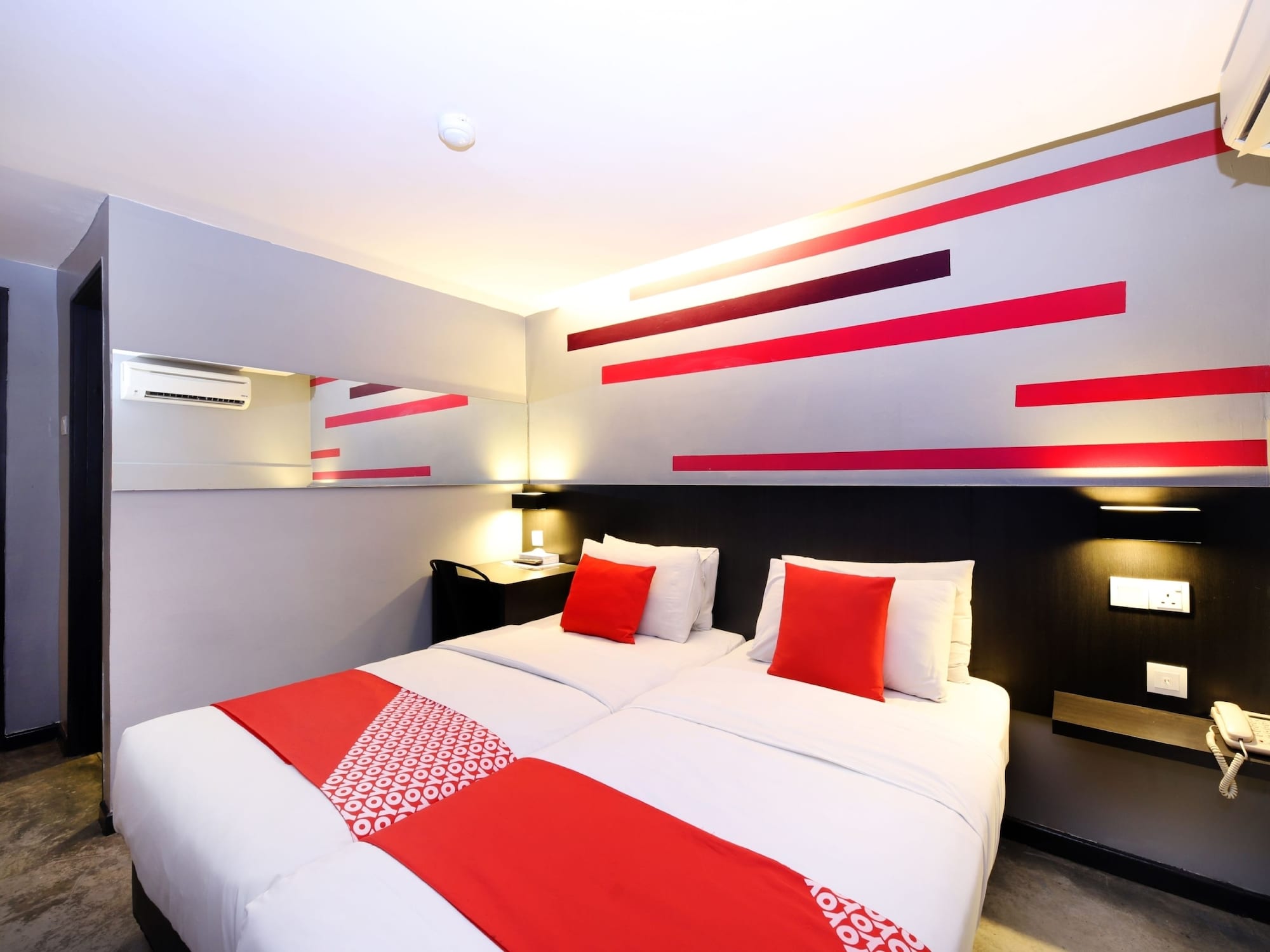 Grid 9 Hotel by OYO