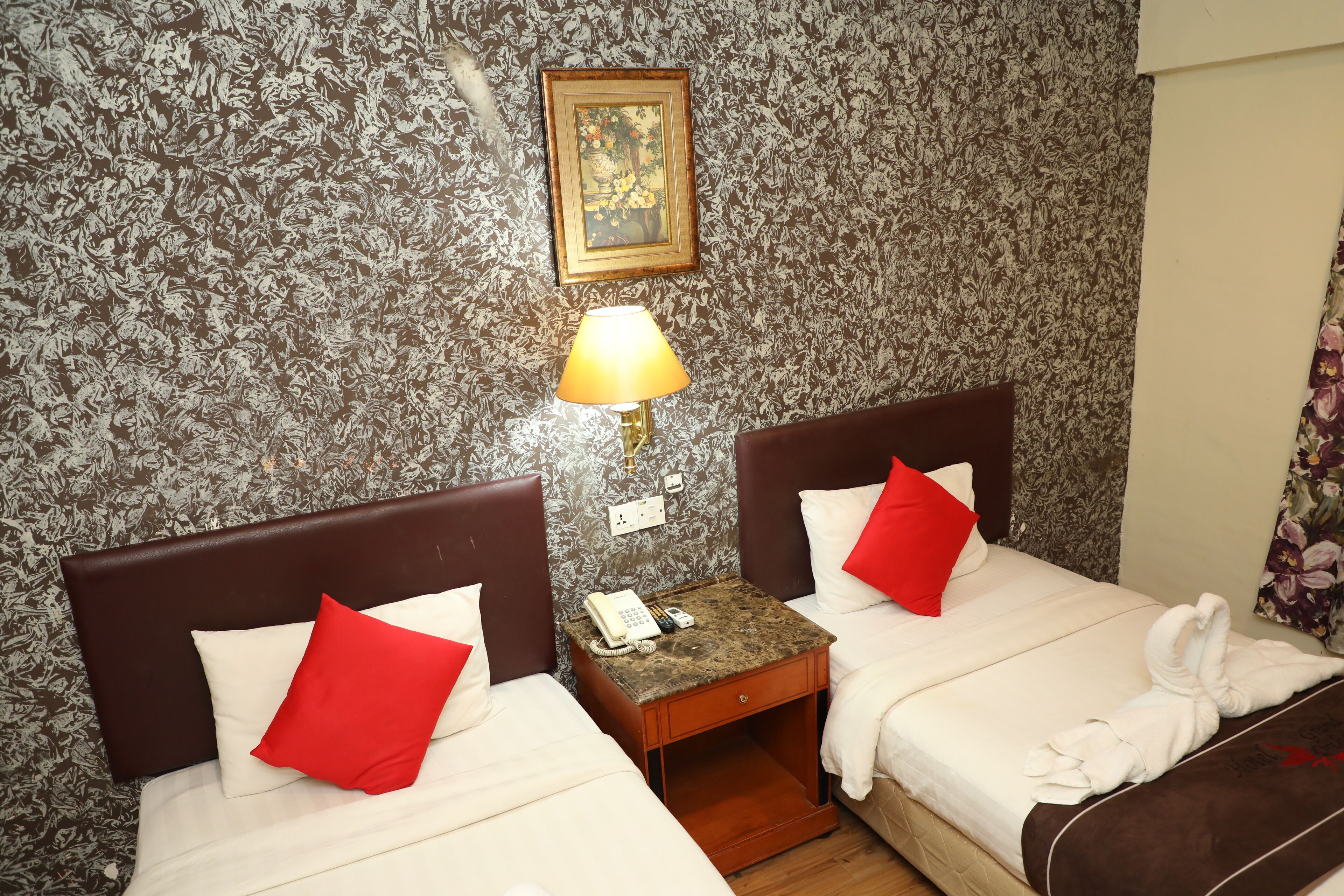 Hotel Grand Orchard by OYO