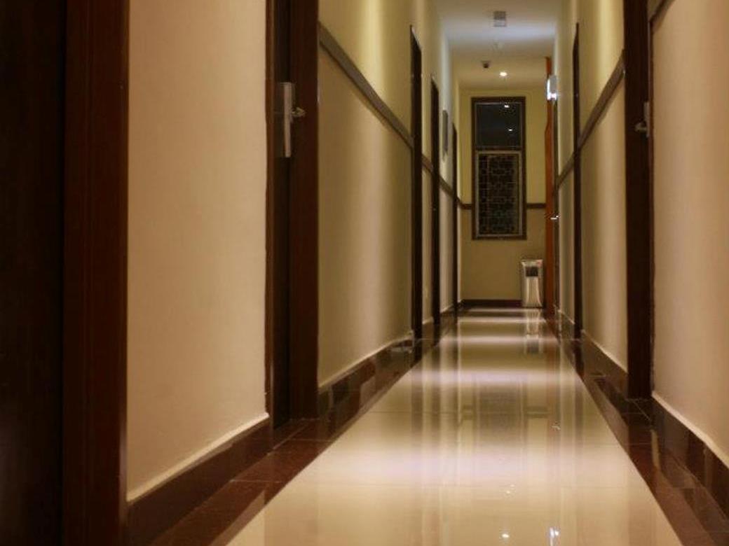 Hotel Ocean Seventy Seven
