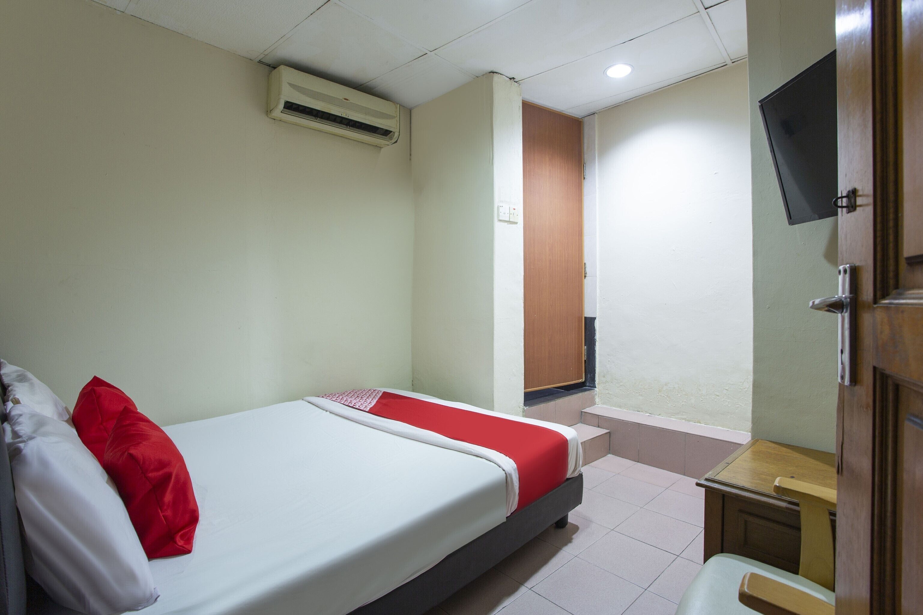 Kl City Lodge by OYO Rooms