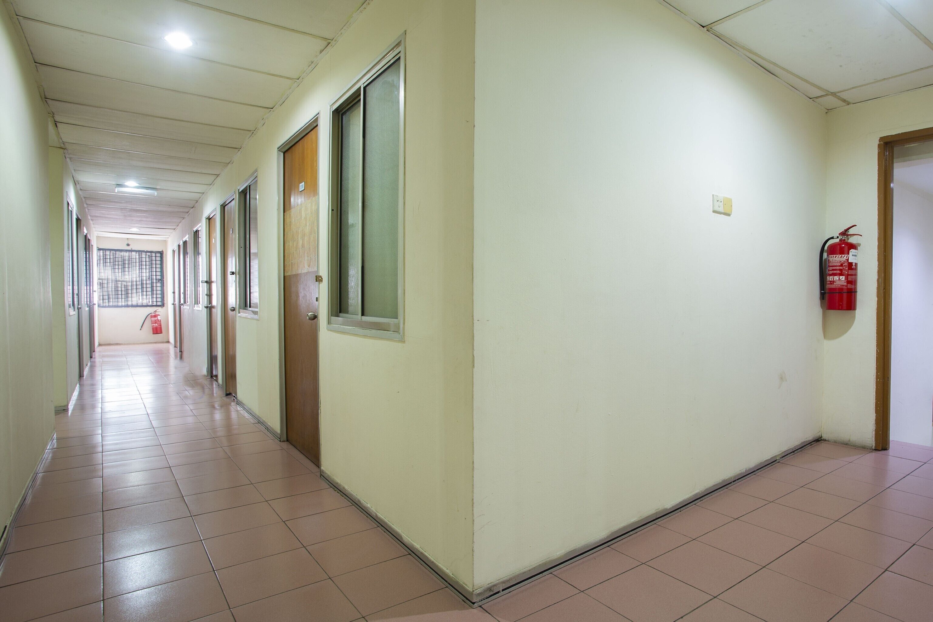 Kl City Lodge by OYO Rooms