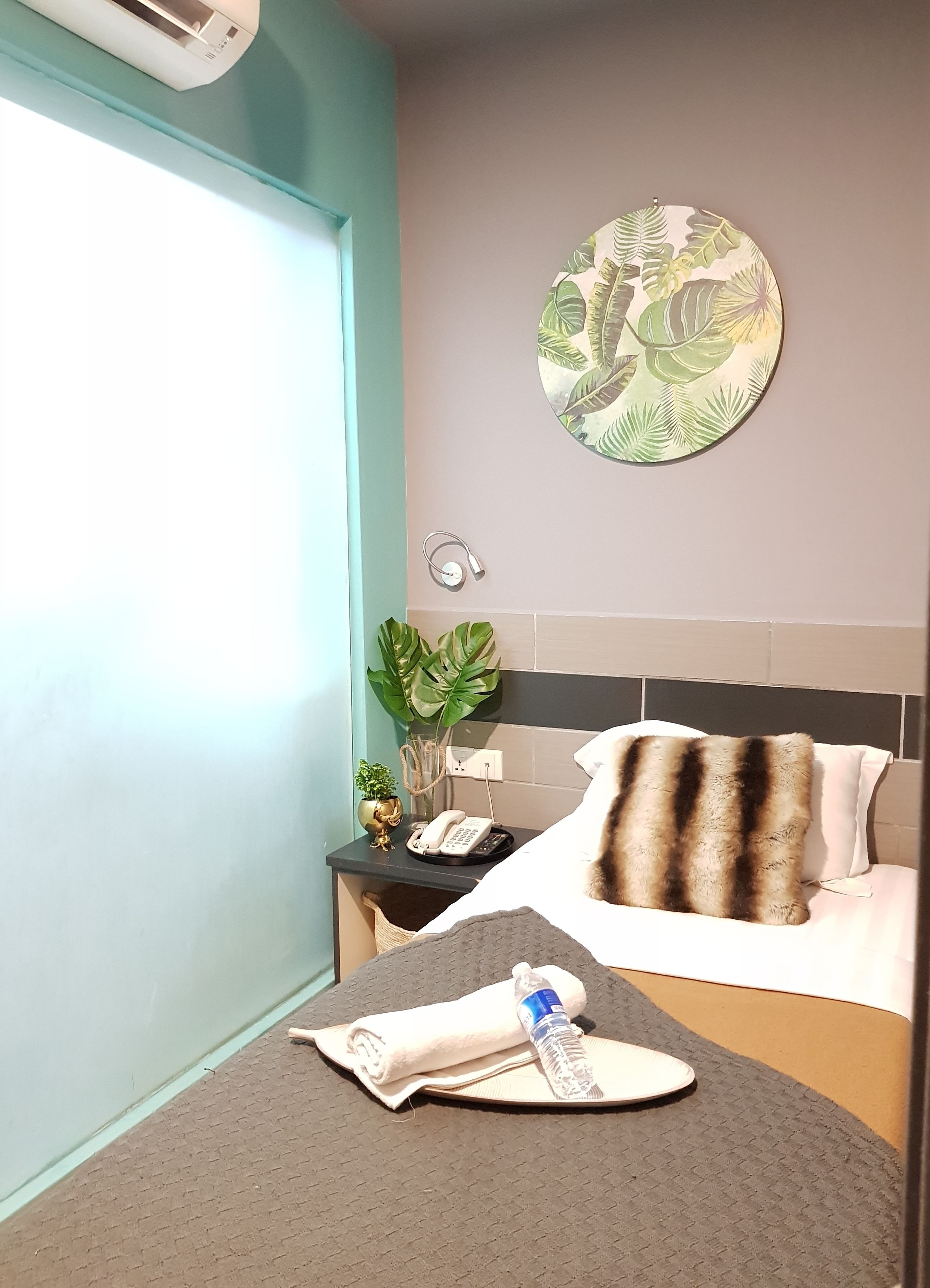 Leo Leisure Hotel