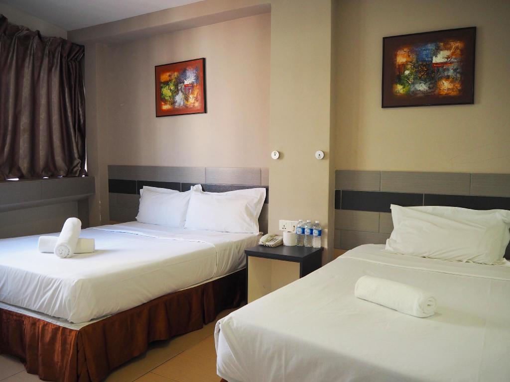 Leo Leisure Hotel