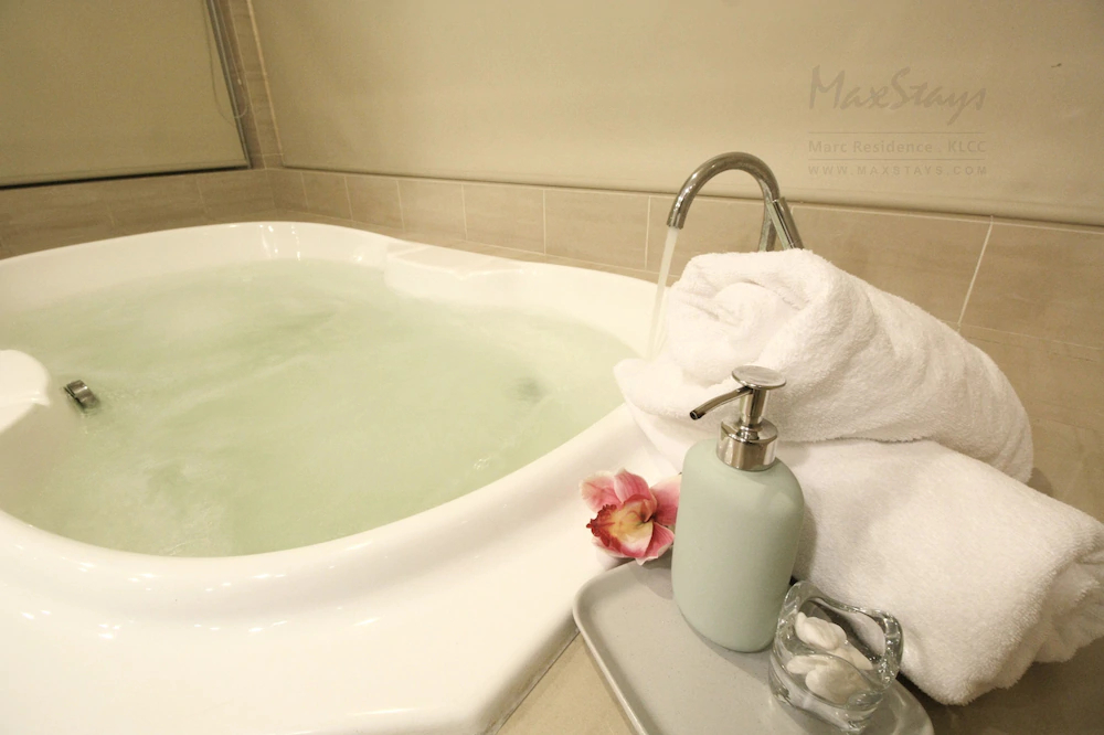 MaxStays - Max Style @ Marc Residence