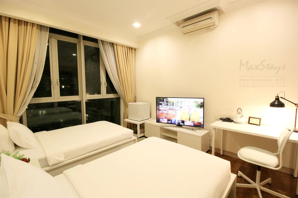 MaxStays - Max Style @ Marc Residence