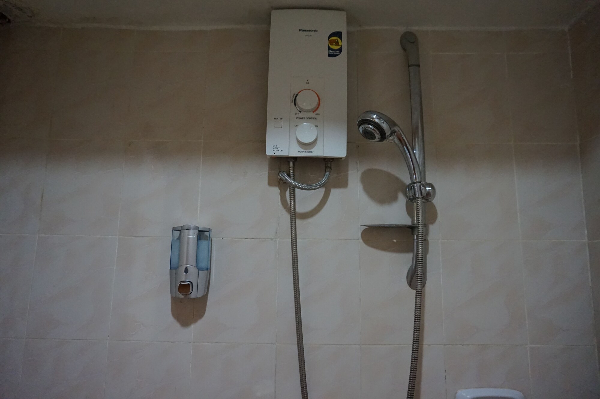 OYO 390 Mayview Glory Hotel