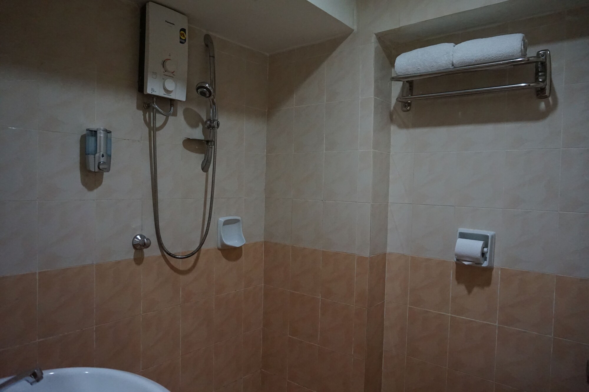 OYO 390 Mayview Glory Hotel