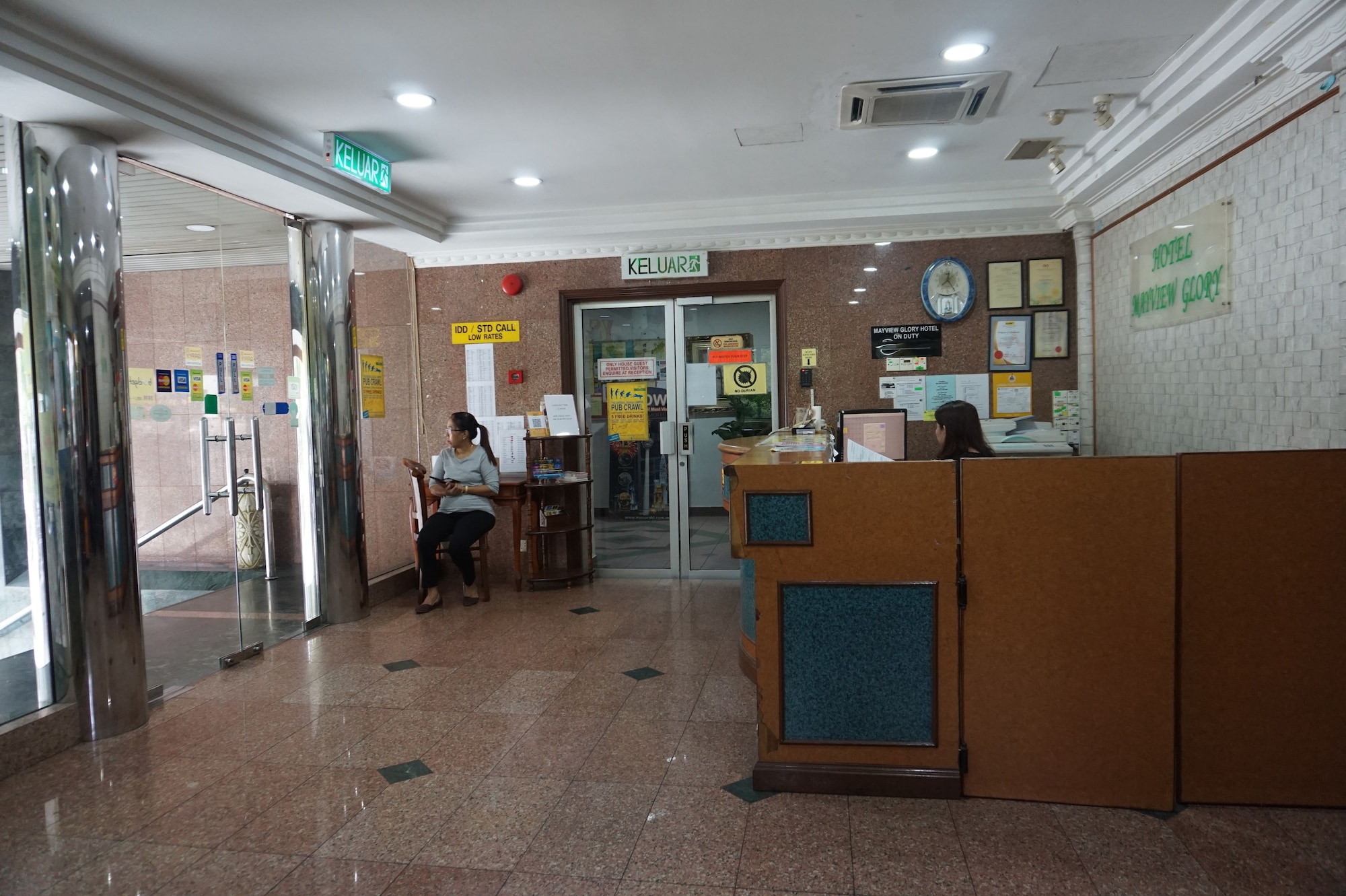 OYO 390 Mayview Glory Hotel