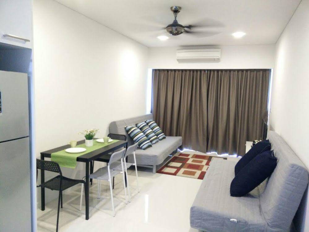 Mercu Summer Suites