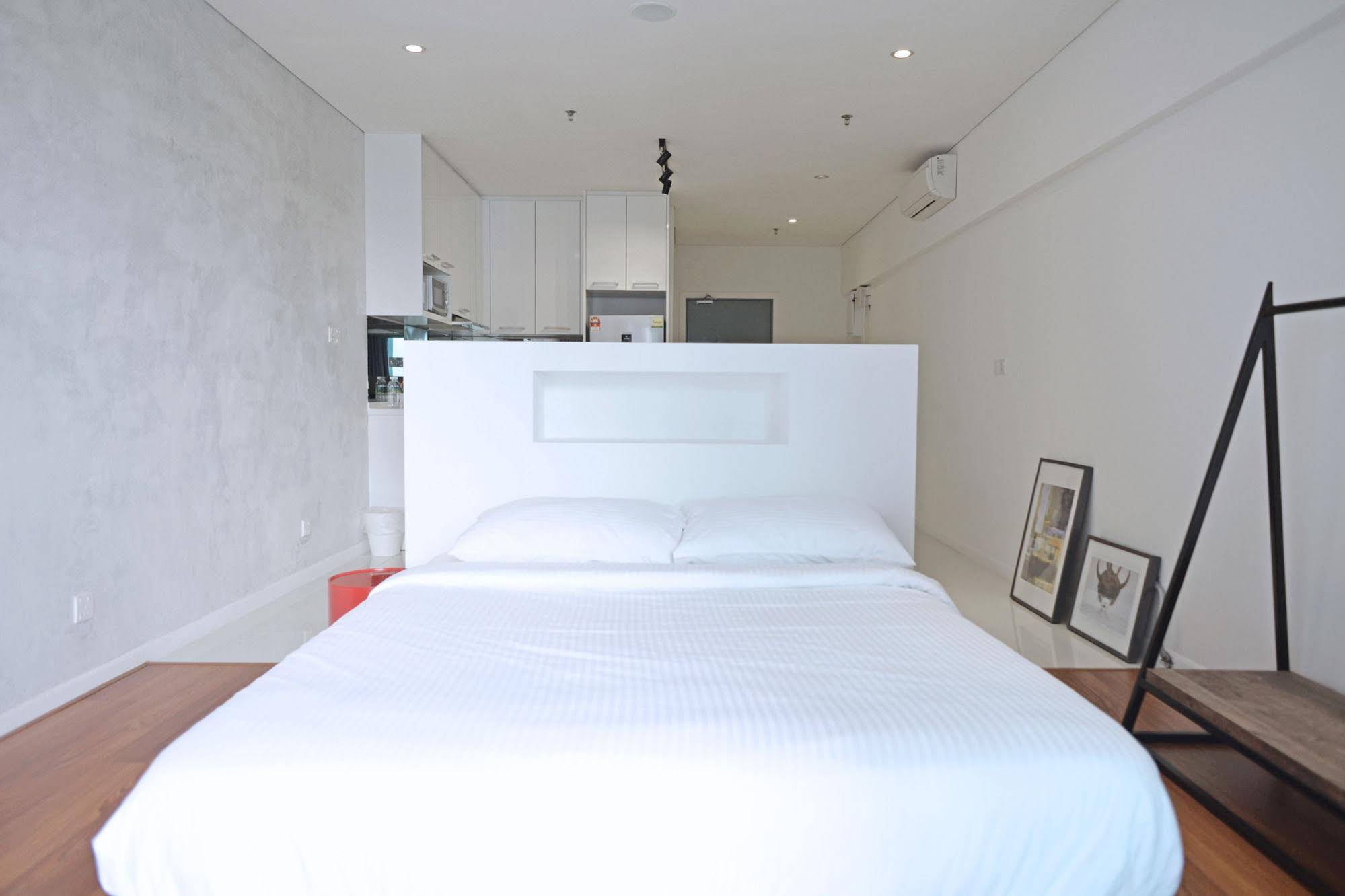 Mercu Summer Suites