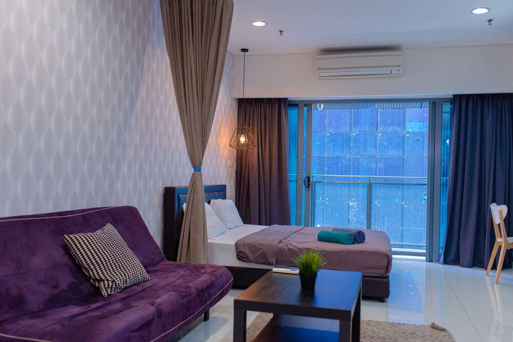 Mercu Summer Suites by Feel Homes