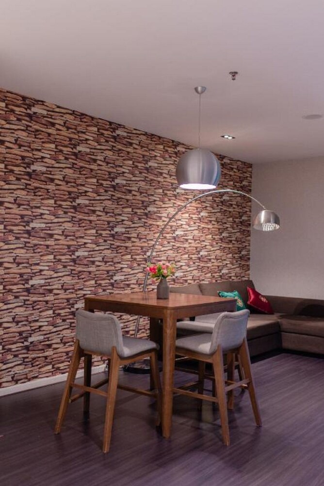 Mercu Summer Suites by Feel Homes