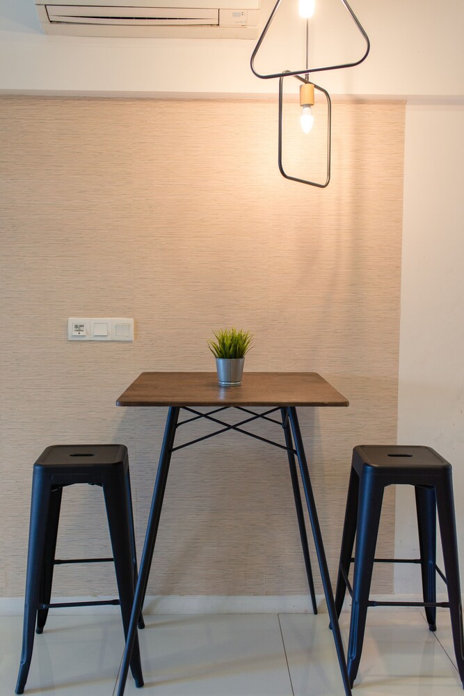 Mercu Summer Suites by Feel Homes